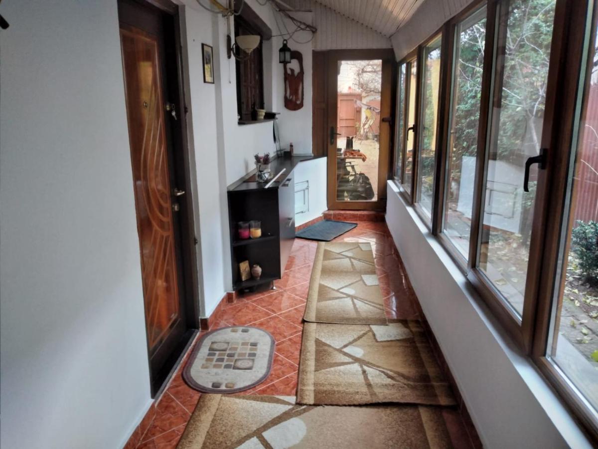 Ada-Ini House Villa Craiova Exteriör bild